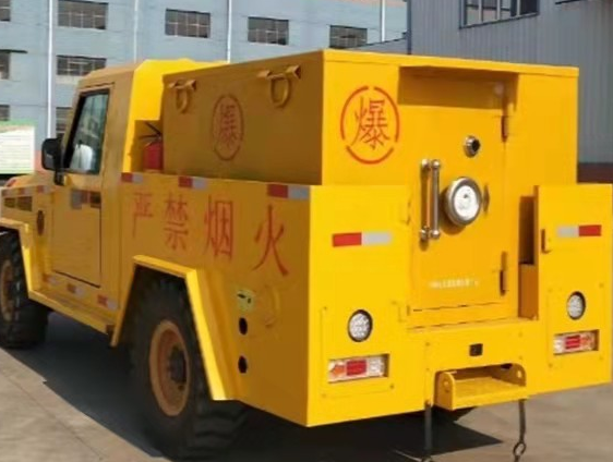 晴隆凯龙爆破器材运输车：保障爆破任务的安全运行