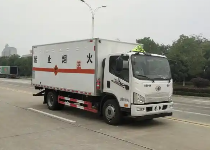 晴隆爆破器材运输车可以上高速吗？